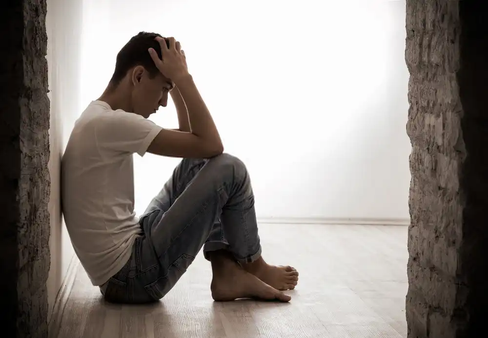 چگونه با جوان افسرده رفتار کنیم