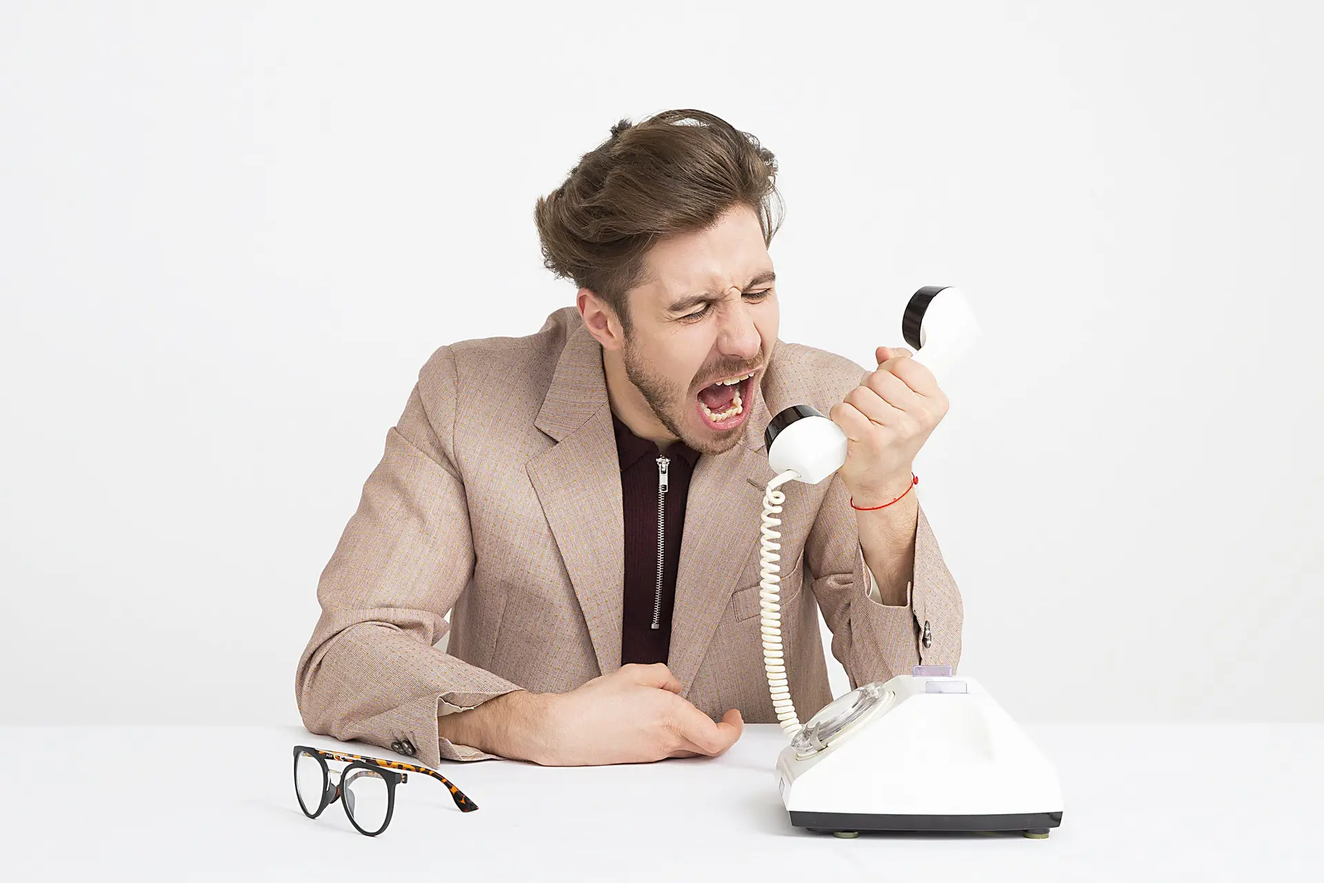 اختلال ارتباط اجتماعی
